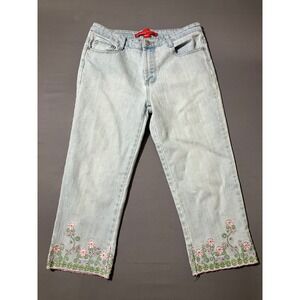 Cosmopolitan Jeans Women Size 8 Light Wash Embroidered Floral Cropped Denim